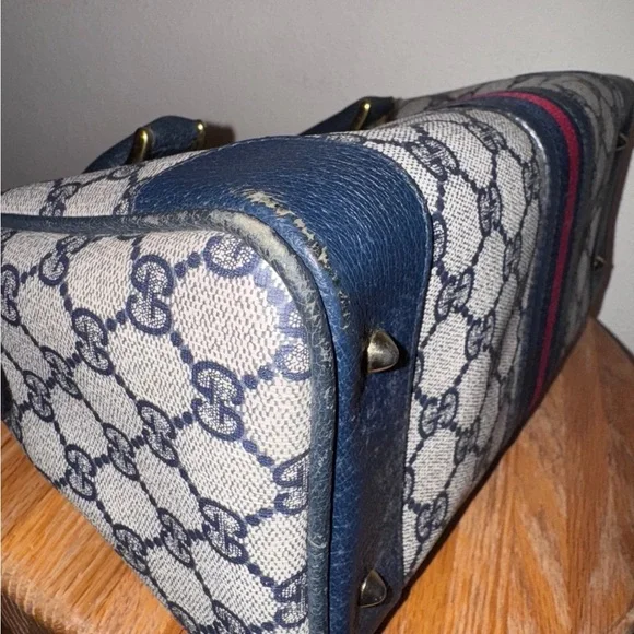 Gucci Navy and Cream Boston handbag with Certificate of authenticity - Picture 6 of 12